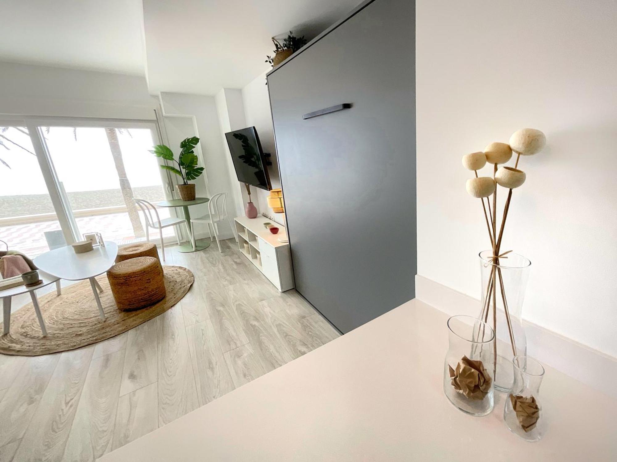 Cs7 Kaleria Suites Almeria Exterior photo